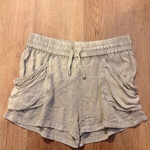 Earthbound trading company